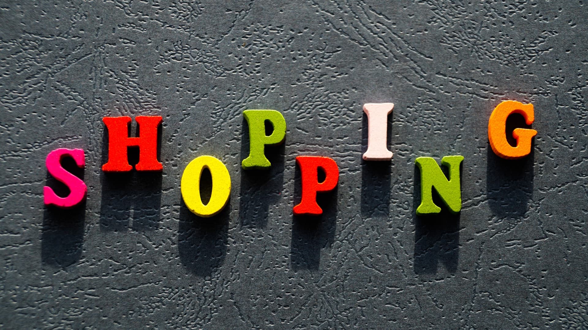 Join Forces with Online and Offline Retail